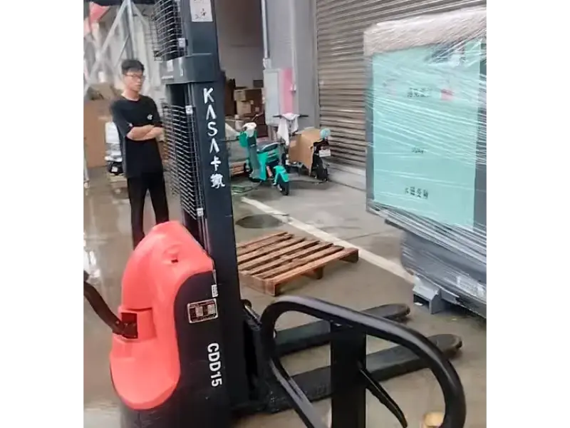 La reputazione genera fiducia | Compressore d'aria preparato per la spedizione dalla fabbrica di Foshan al cliente del Fujian
